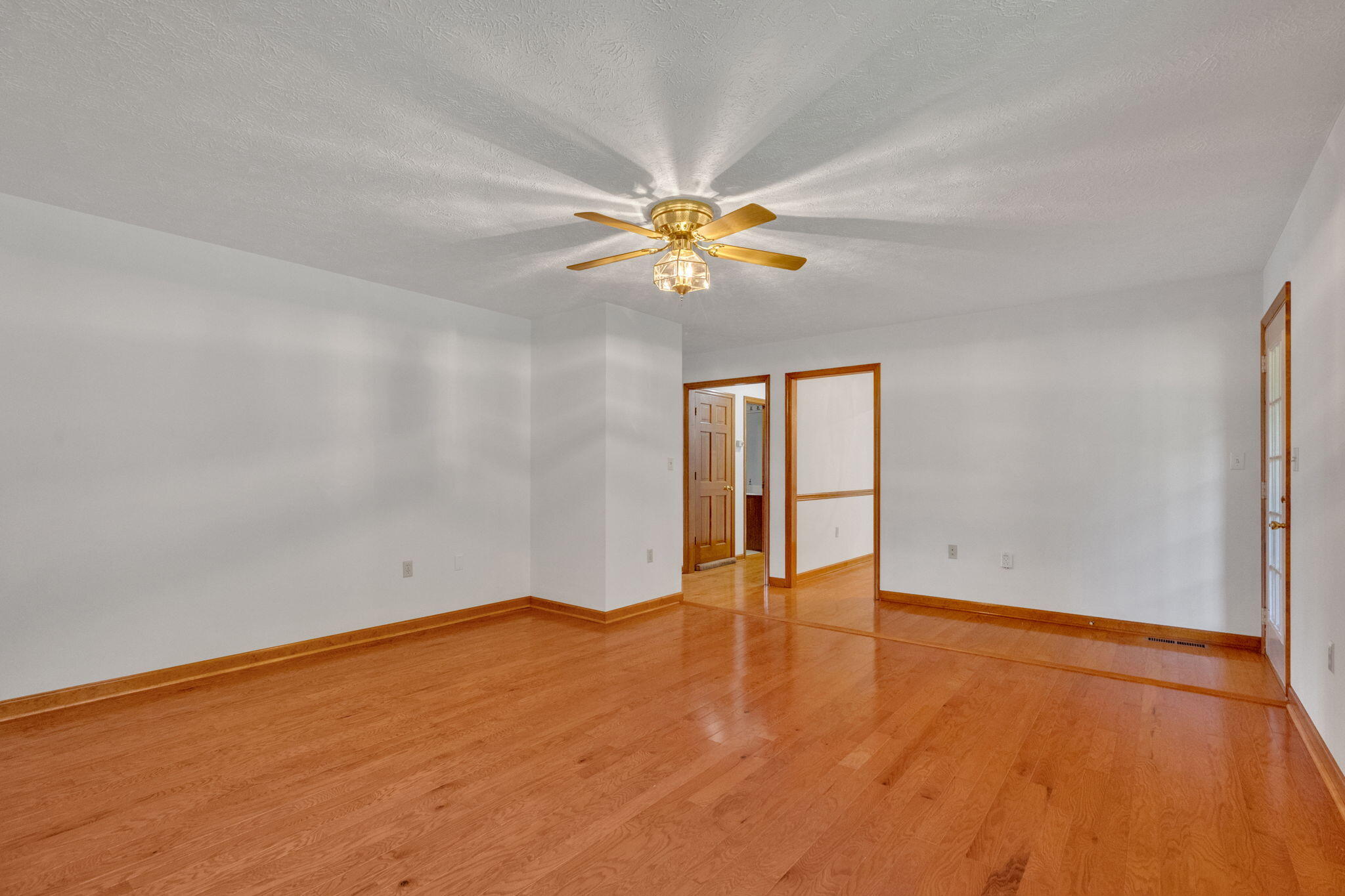 620 Snapps Ferry Road Kingsport, TN 37664 - Photo 6 of 38 6-web-or-mls-217A6322