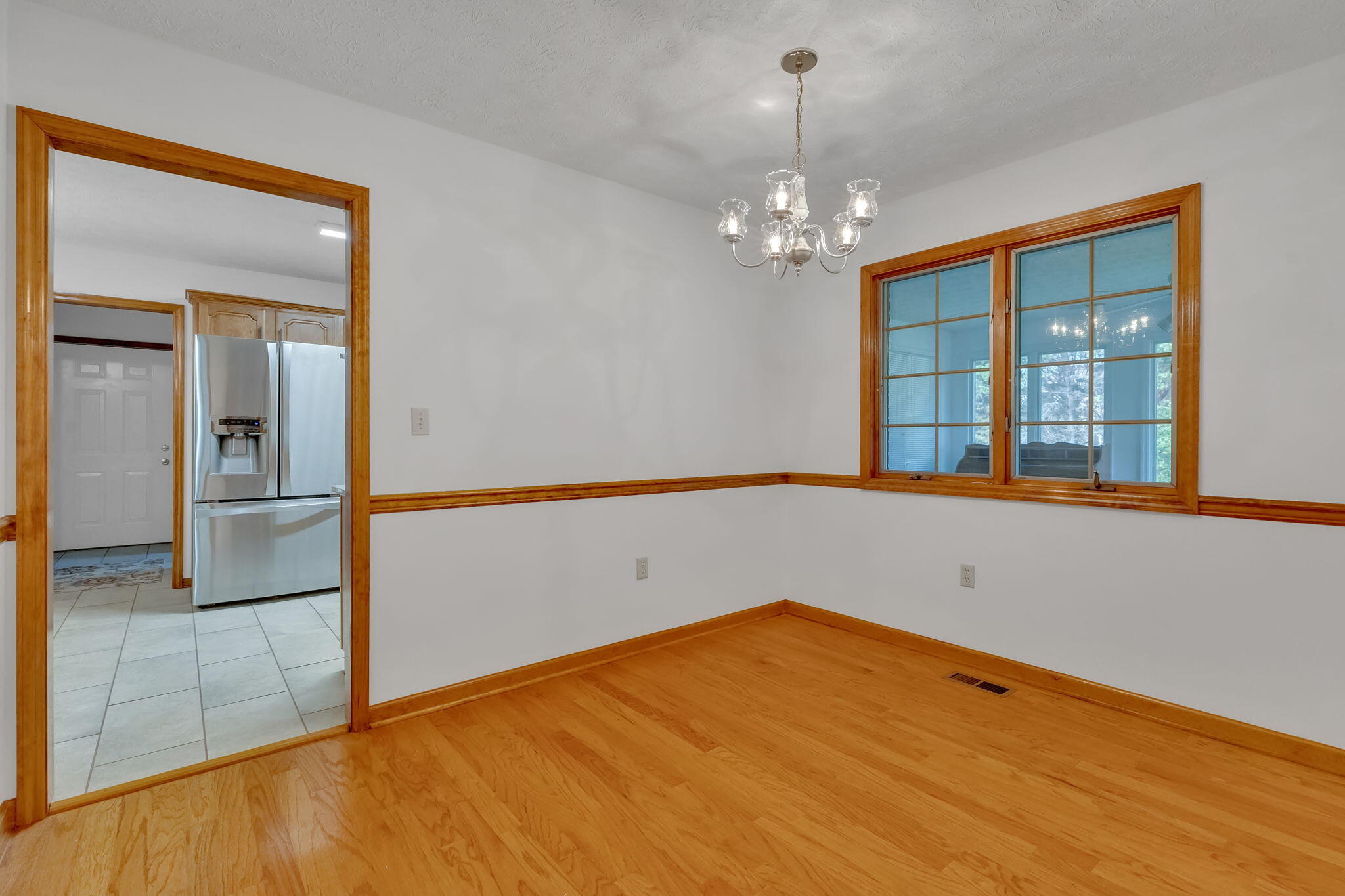 620 Snapps Ferry Road Kingsport, TN 37664 - Photo 7 of 38 7-web-or-mls-217A6327