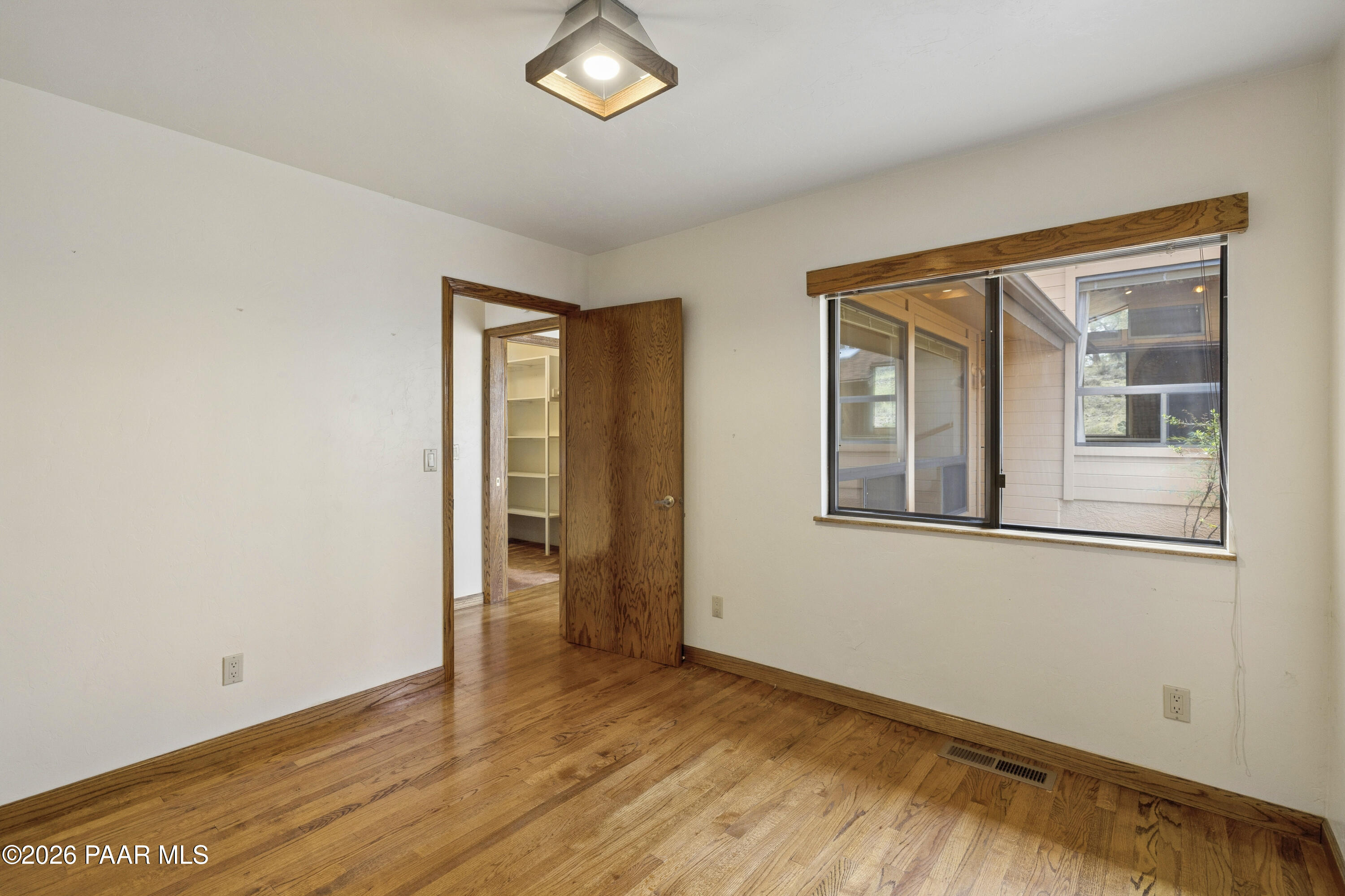 1860 Coyote Road Prescott, AZ 86303 - Photo 29 of 52 142-Bedroom 3