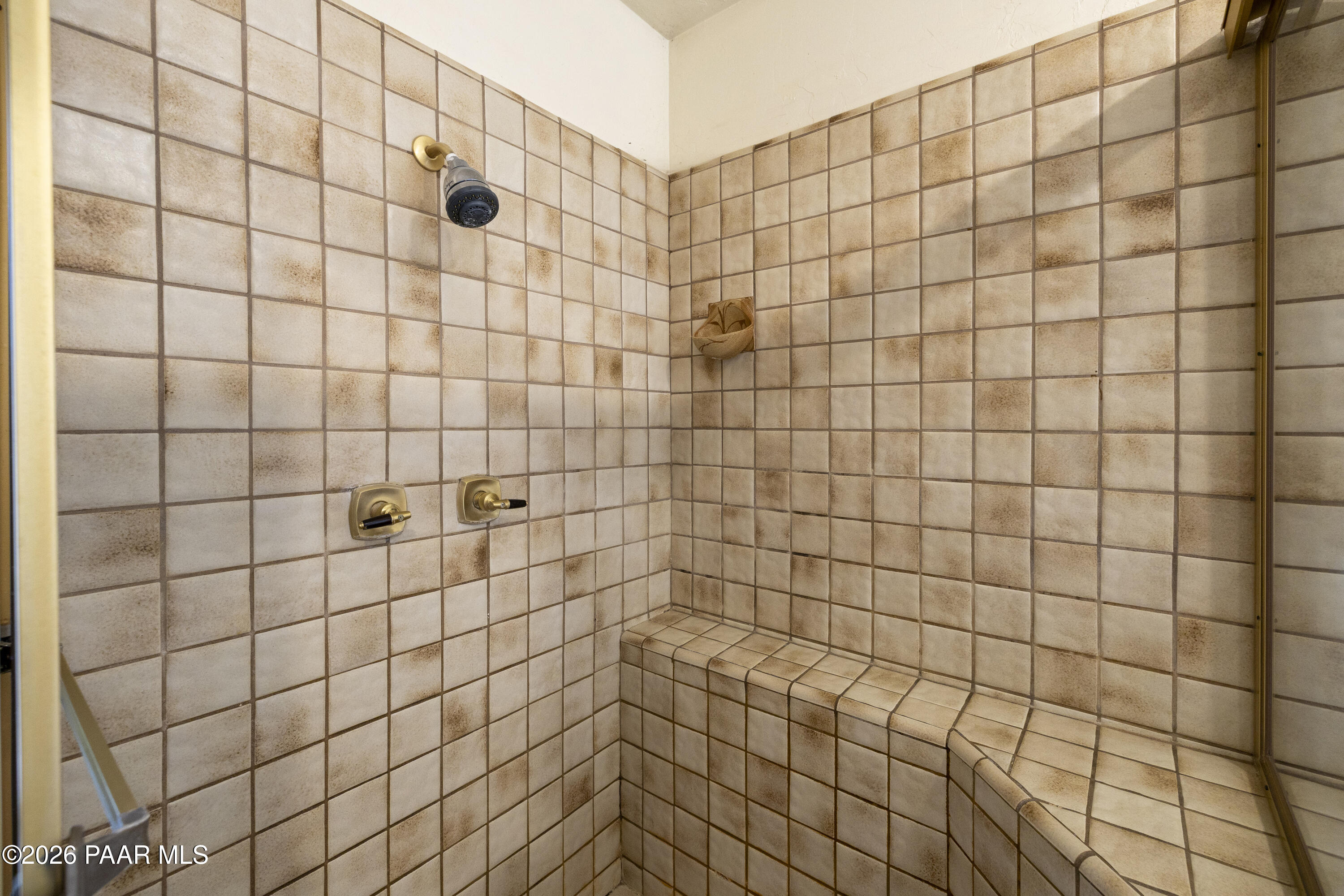 1860 Coyote Road Prescott, AZ 86303 - Photo 37 of 52 184-Primary Bathroom