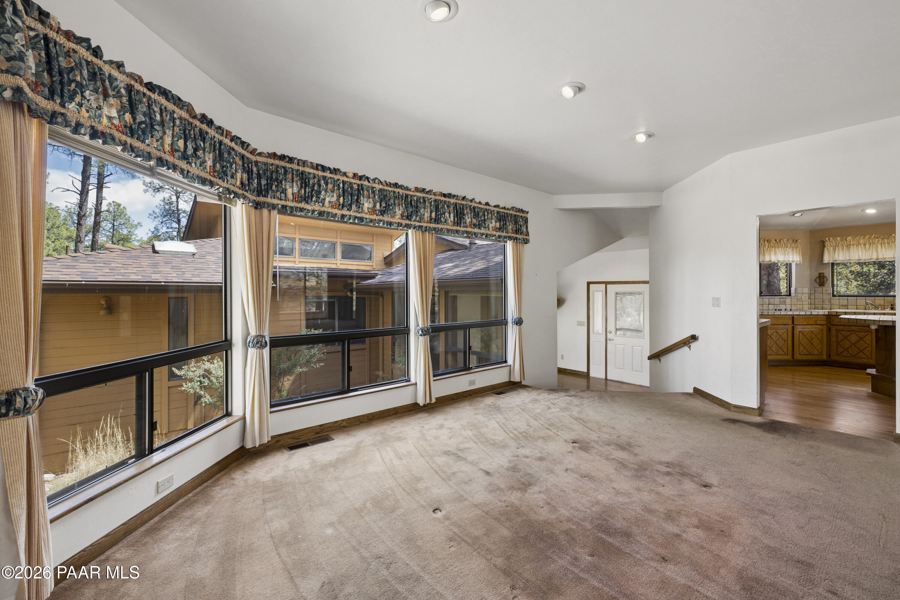 1860 Coyote Road Prescott, AZ 86303 - Photo 9 of 52 042-Den