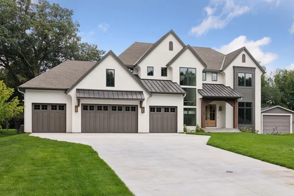 $2,750,000 | 10 Sunny Lane, St. Paul, MN 55118