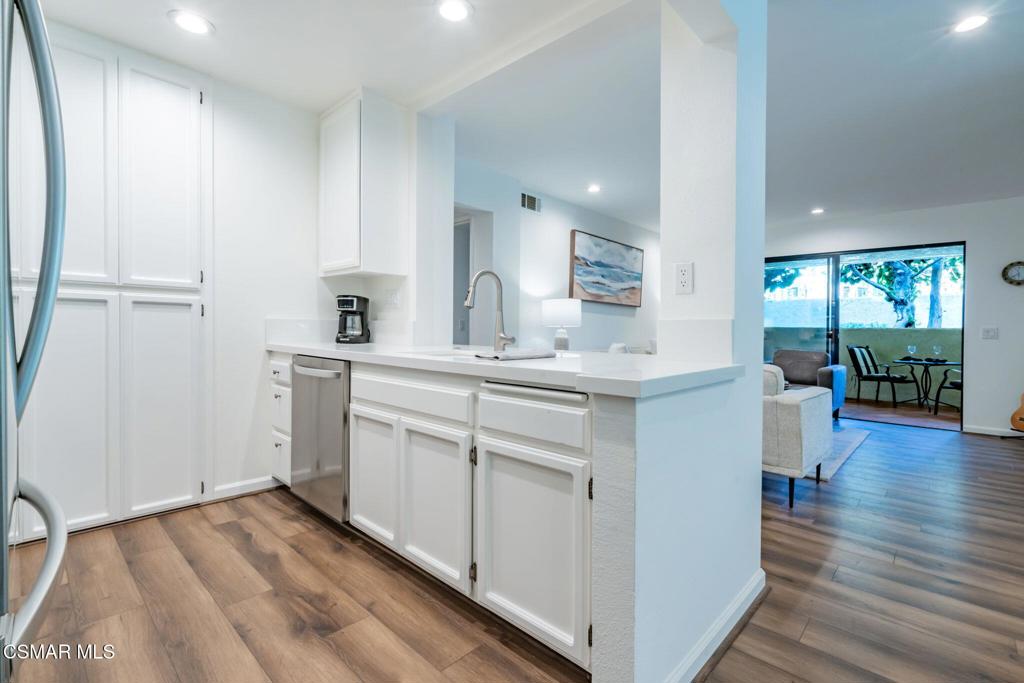 4481 Antigua Way Oxnard, CA 93035 - Photo 12 of 76