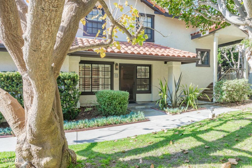 4481 Antigua Way Oxnard, CA 93035 - Photo 3 of 76