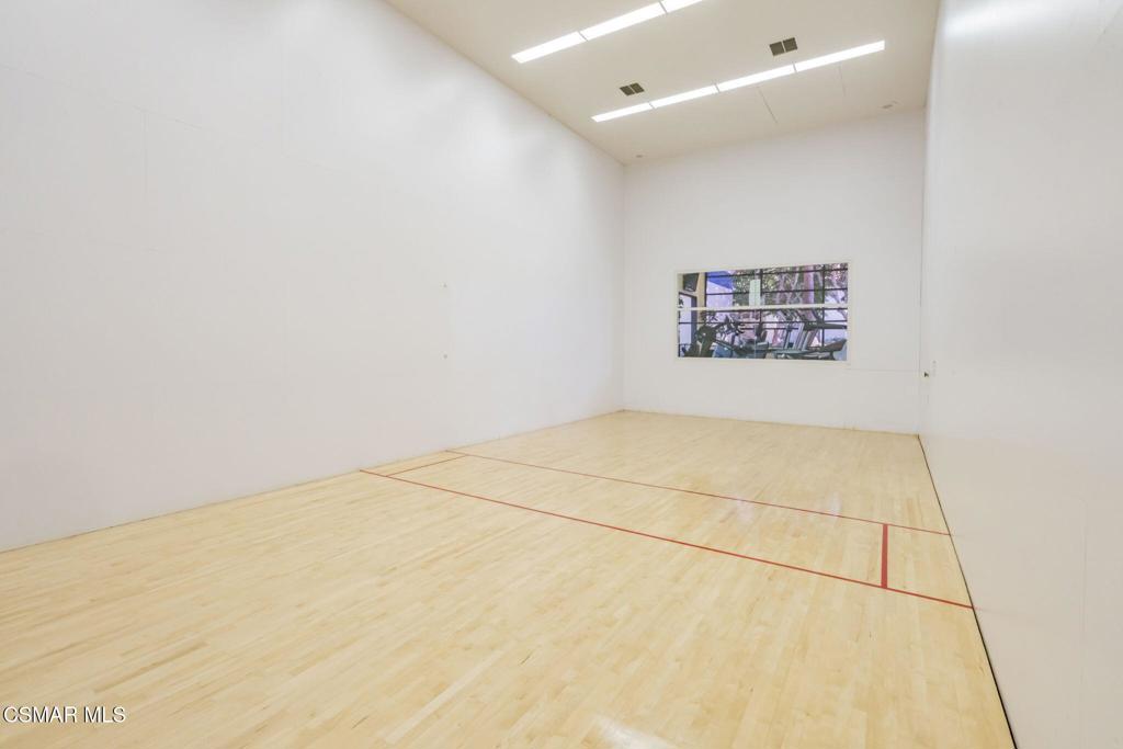 4481 Antigua Way Oxnard, CA 93035 - Photo 68 of 76 an empty room with a projector