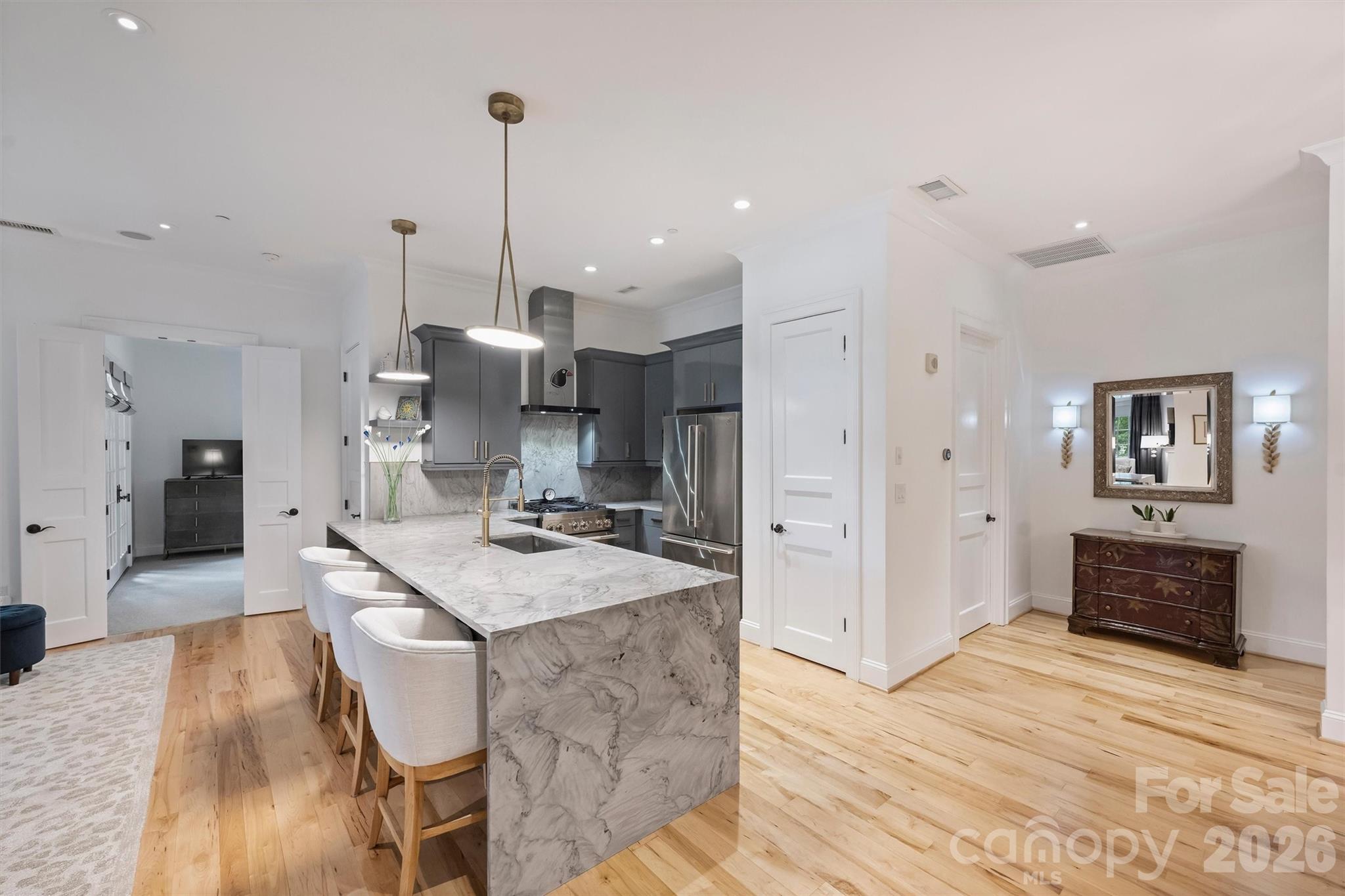 241 Queens Road Charlotte, NC 28204 - Photo 9 of 48