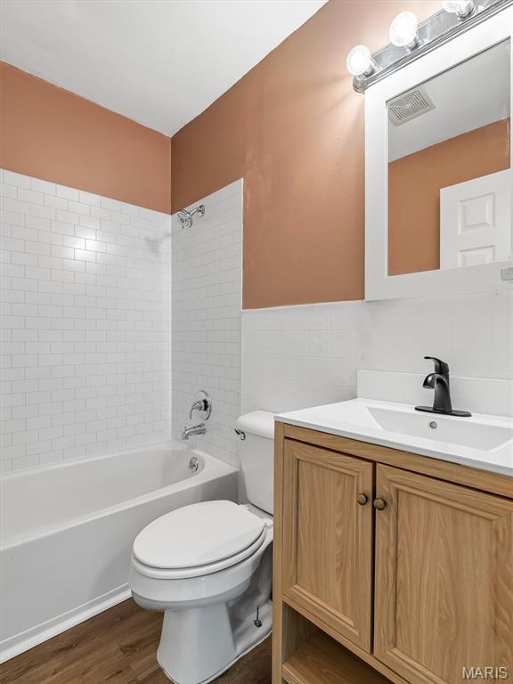 408 Crawford Road St. Louis, MO 63137 - Photo 6 of 16