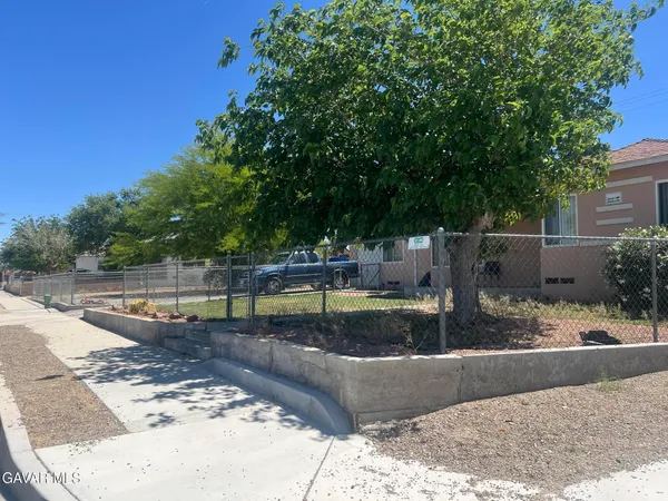 $1,950 | 960 Nancy Street, Barstow, CA 92311