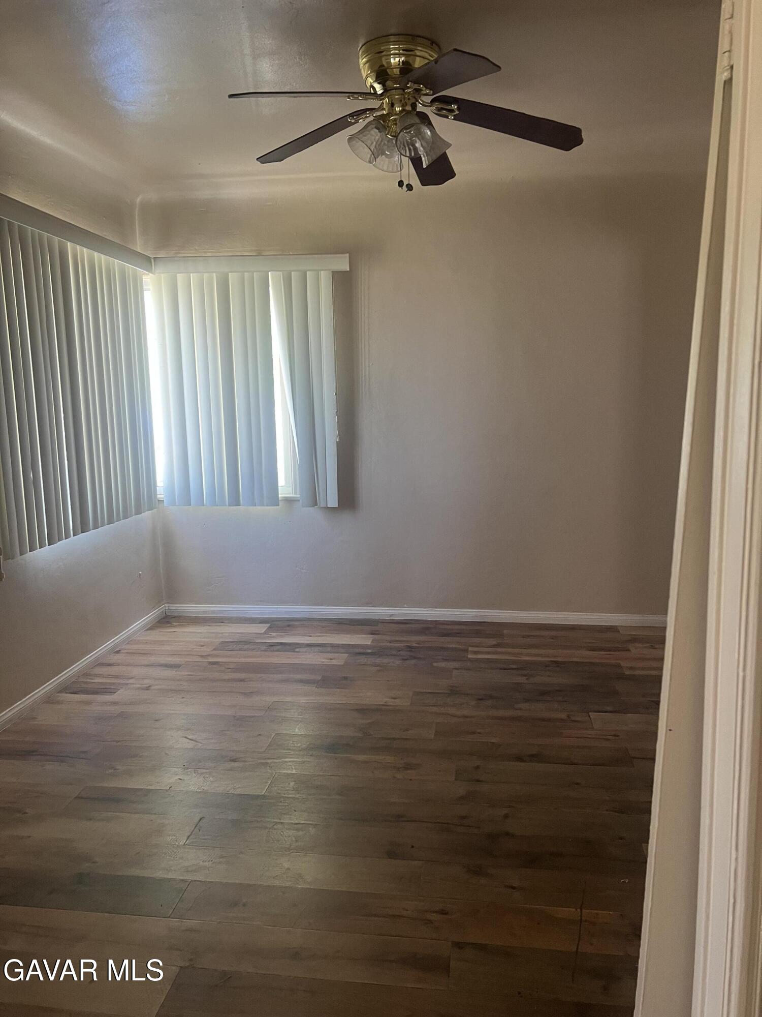 960 Nancy Street Barstow, CA 92311 - Photo 9 of 19 IMG_7621