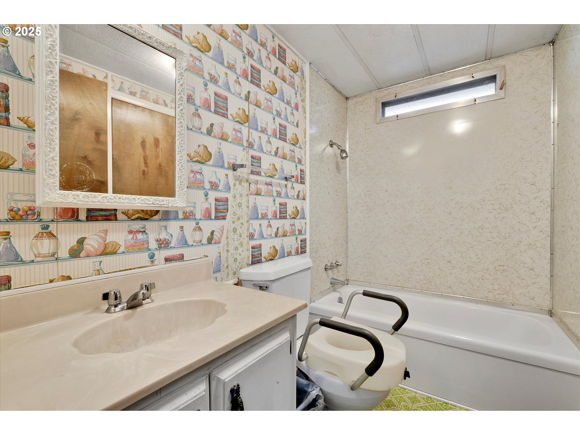 12450 Southwest Fischer Road, Unit 277 Portland, OR 97224 - Photo 27 of 36 Gallery Image 27