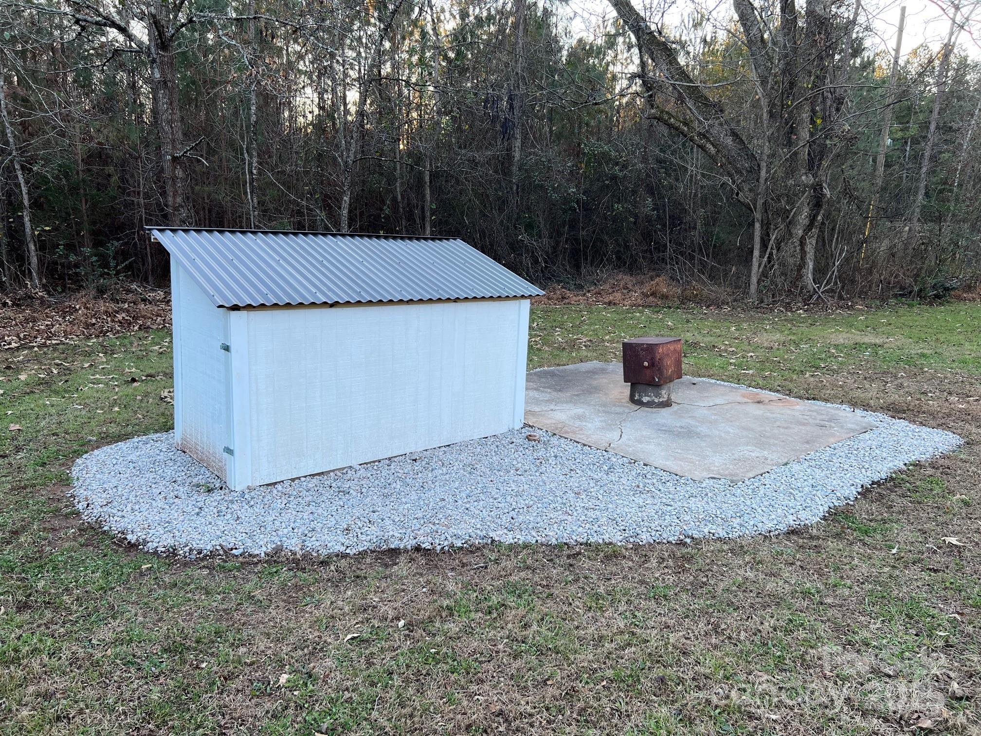 8277 Lockhart Road Sharon, SC 29742 - Photo 5 of 48 a view of a outdoor space with a house
