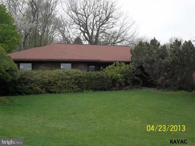 3640 Rimrock Road York, PA 17402 - Photo 1 of 15 Gallery Image 1