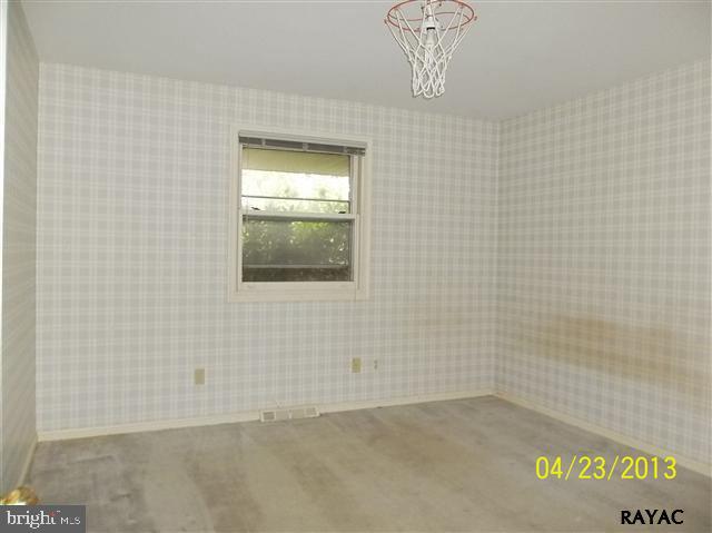 3640 Rimrock Road York, PA 17402 - Photo 12 of 15 Gallery Image 12