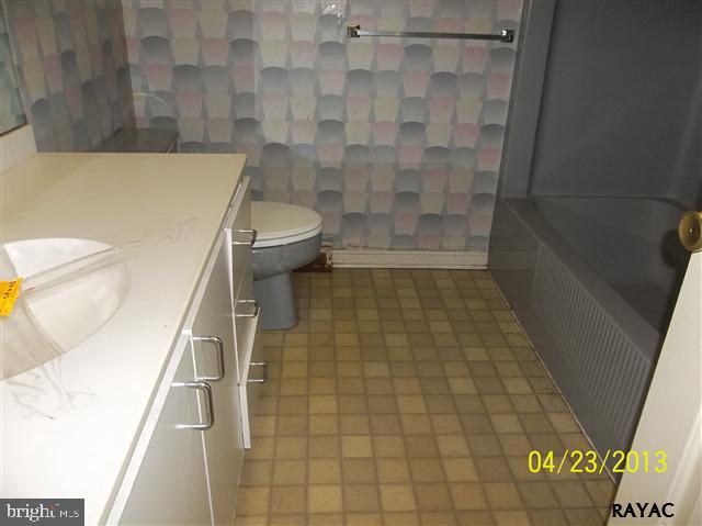 3640 Rimrock Road York, PA 17402 - Photo 9 of 15 Gallery Image 9