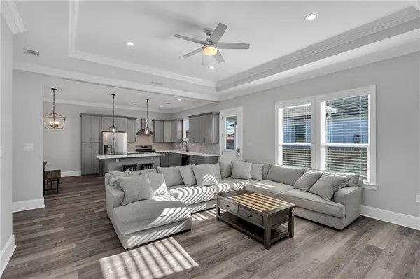 $299,999 | 3513 Gallo Drive, Chalmette, LA 70043