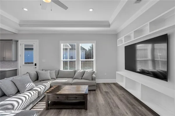 $299,999 | 3513 Gallo Drive, Chalmette, LA 70043