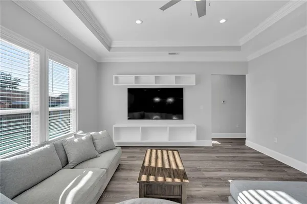 $299,999 | 3513 Gallo Drive, Chalmette, LA 70043