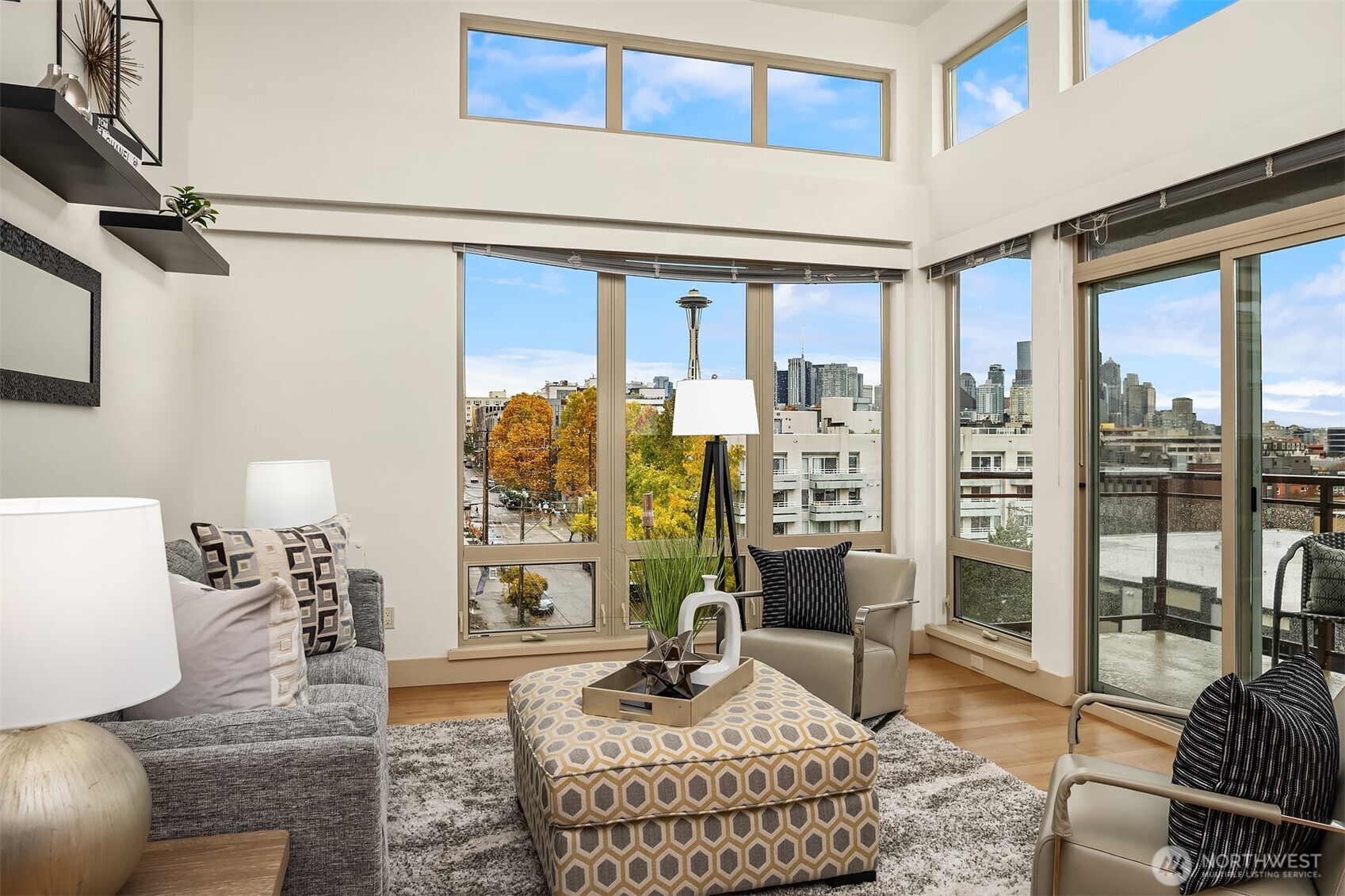 500 5th Avenue West, Unit 705 Seattle, WA 98119 - Photo 18 of 39