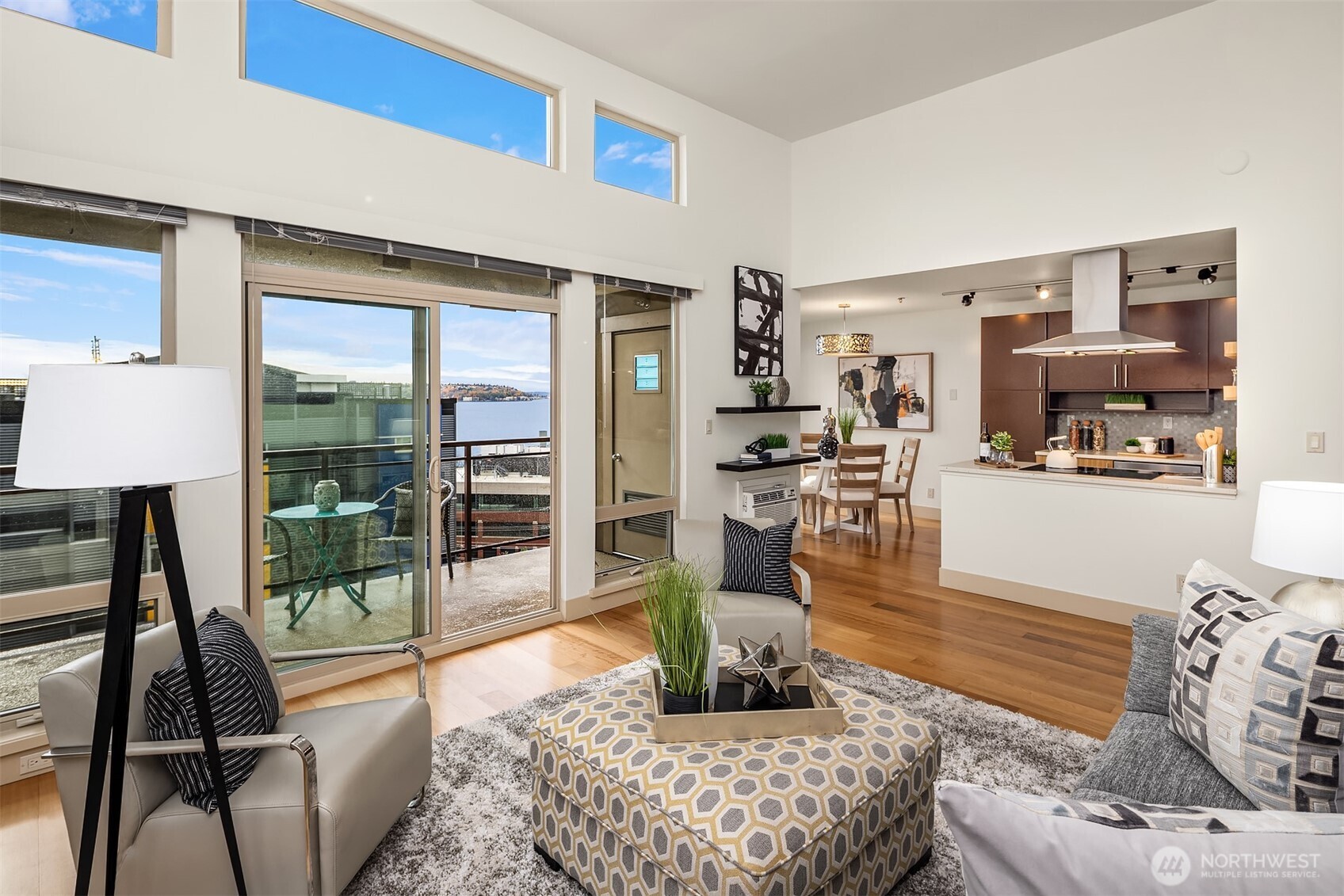 500 5th Avenue West, Unit 705 Seattle, WA 98119 - Photo 20 of 39