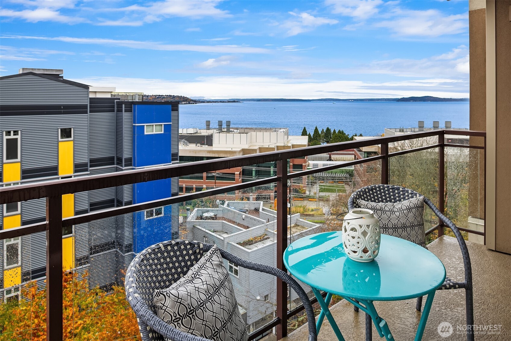 500 5th Avenue West, Unit 705 Seattle, WA 98119 - Photo 2 of 39