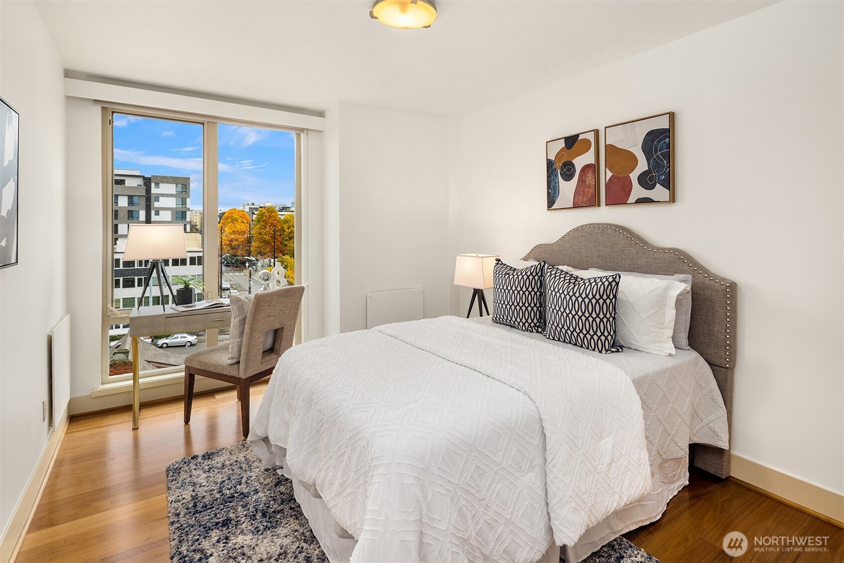 500 5th Avenue West, Unit 705 Seattle, WA 98119 - Photo 33 of 39