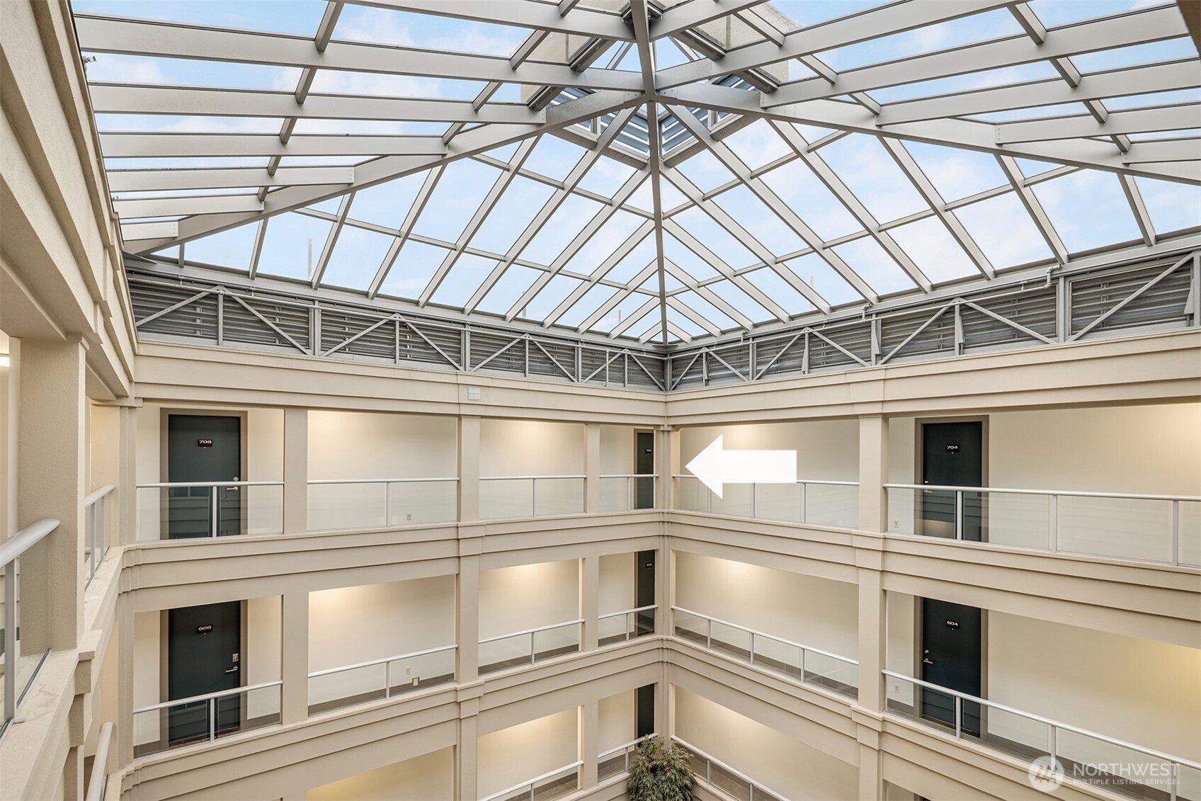 500 5th Avenue West, Unit 705 Seattle, WA 98119 - Photo 10 of 39