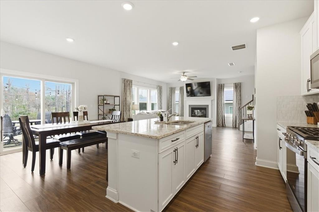 511 Payne Road Woodstock, GA 30188 - Photo 4 of 44