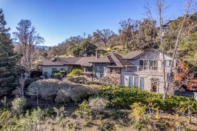 $4,998,000 | 12911 Atherton Court, Los Altos Hills, CA 94022