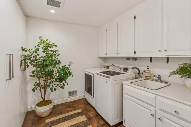 $4,998,000 | 12911 Atherton Court, Los Altos Hills, CA 94022