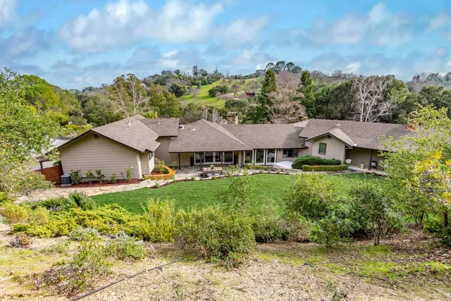 $4,998,000 | 12911 Atherton Court, Los Altos Hills, CA 94022