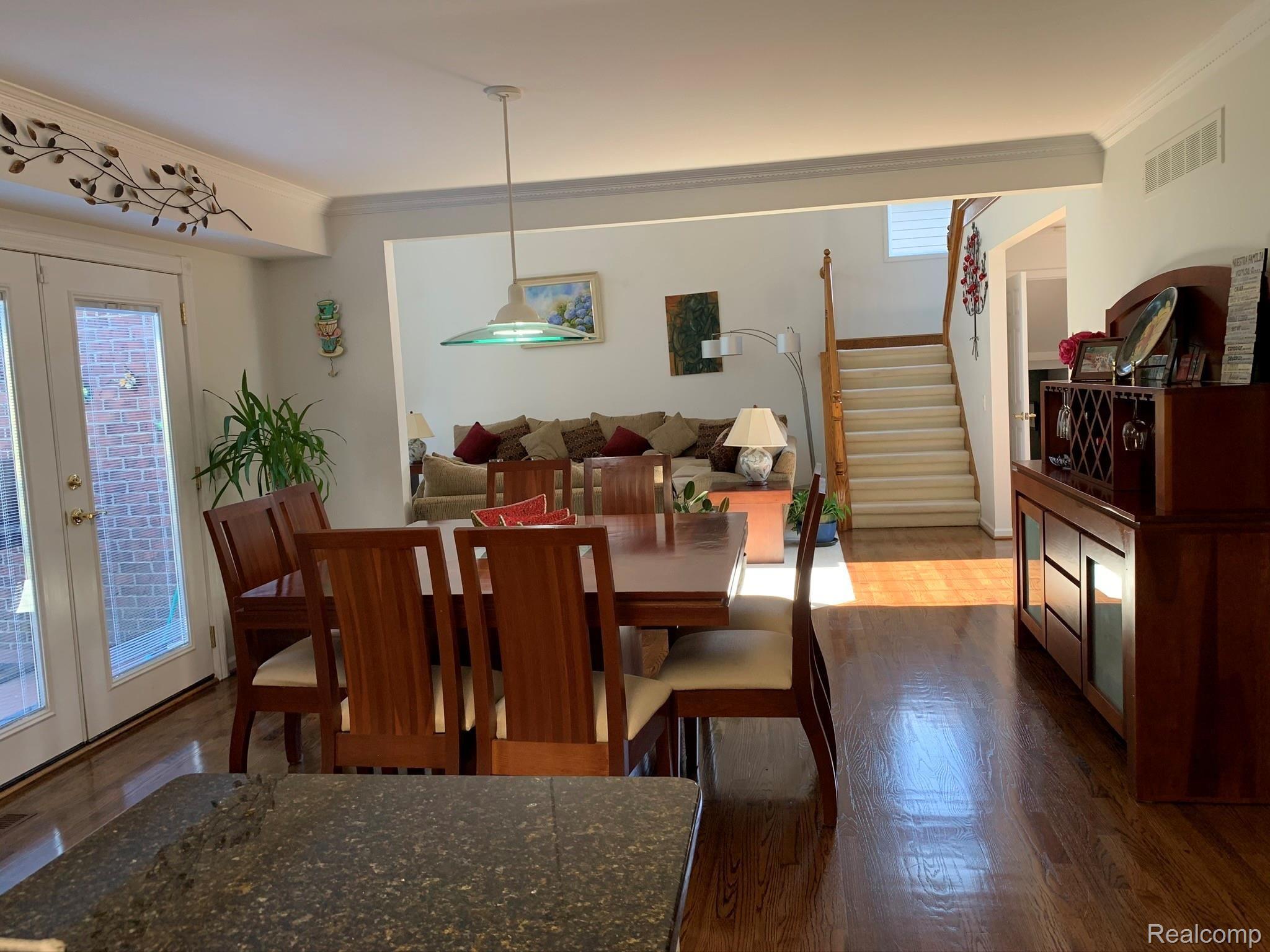 358 Lone Pine Circle Rochester, MI 48307 - Photo 27 of 48 breakfastnook