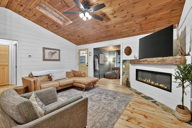 $689,000 | 50 Lake View Drive, Cherry Log, GA 30522