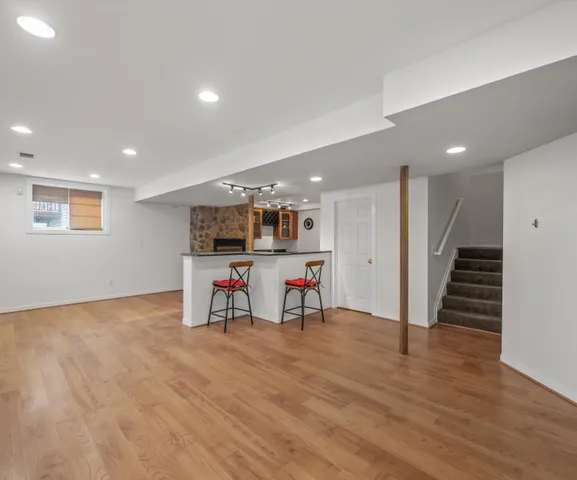 $3,550 | 1696 Reserve Court, Ann Arbor, MI 48103