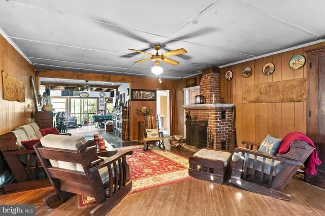 $230,000 | 720 Conodoguinet Avenue, Carlisle, PA 17015