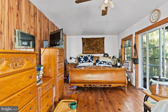 $230,000 | 720 Conodoguinet Avenue, Carlisle, PA 17015