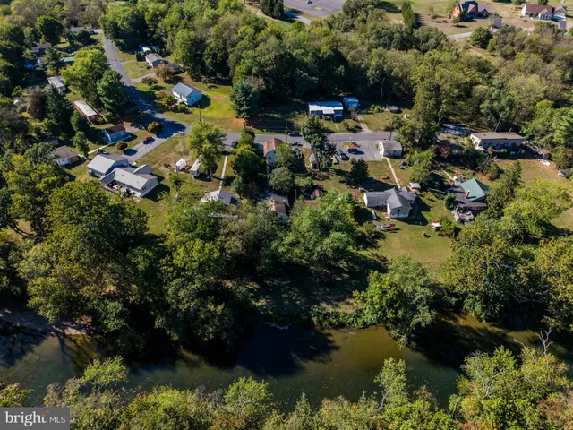 $230,000 | 720 Conodoguinet Avenue, Carlisle, PA 17015