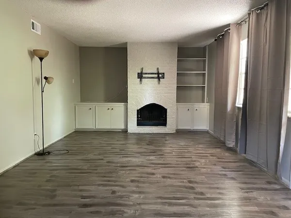 $149,900 | 2116 Casa Rio Circle, Dickinson, TX 77539