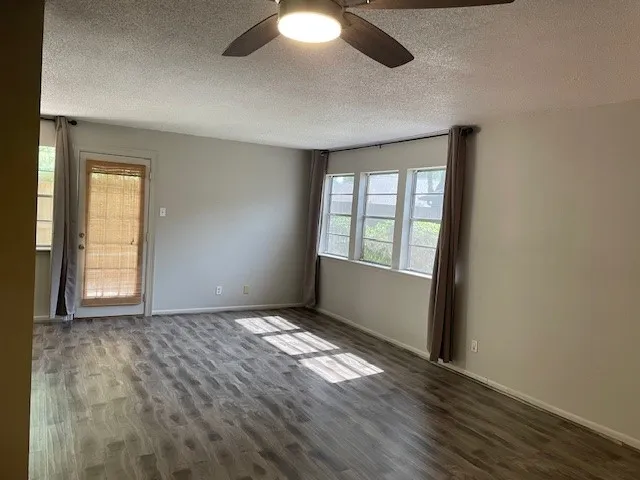 $149,900 | 2116 Casa Rio Circle, Dickinson, TX 77539