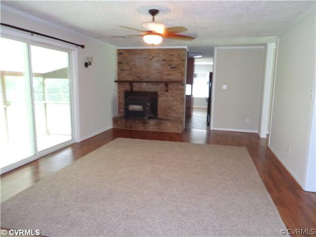 7005 Courthouse Road Prince George, VA 23875 - Photo 5 of 17 Den/Family/Great Room