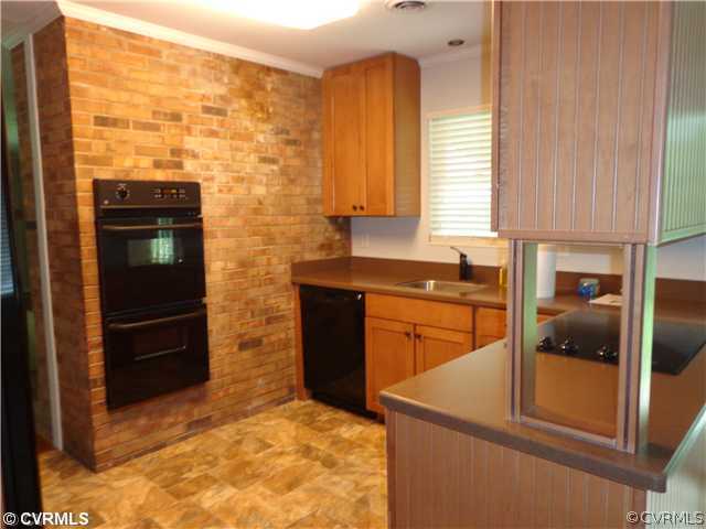 7005 Courthouse Road Prince George, VA 23875 - Photo 9 of 17 Kitchen