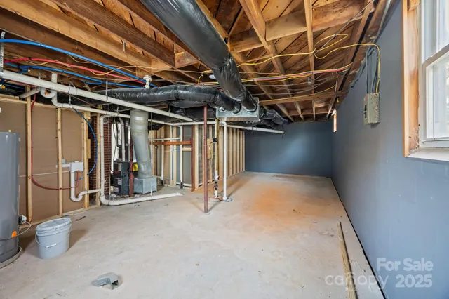 $345,000 | 812 North Main Street, Lowell, NC 28098