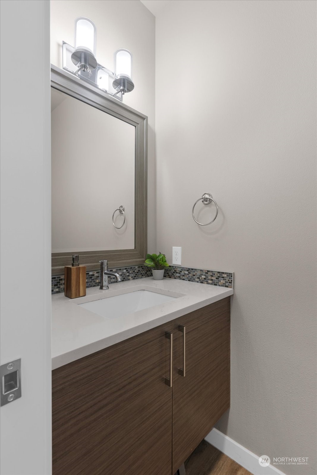 10625 Vernon Road, Unit A Lake Stevens, WA 98258 - Photo 4 of 29