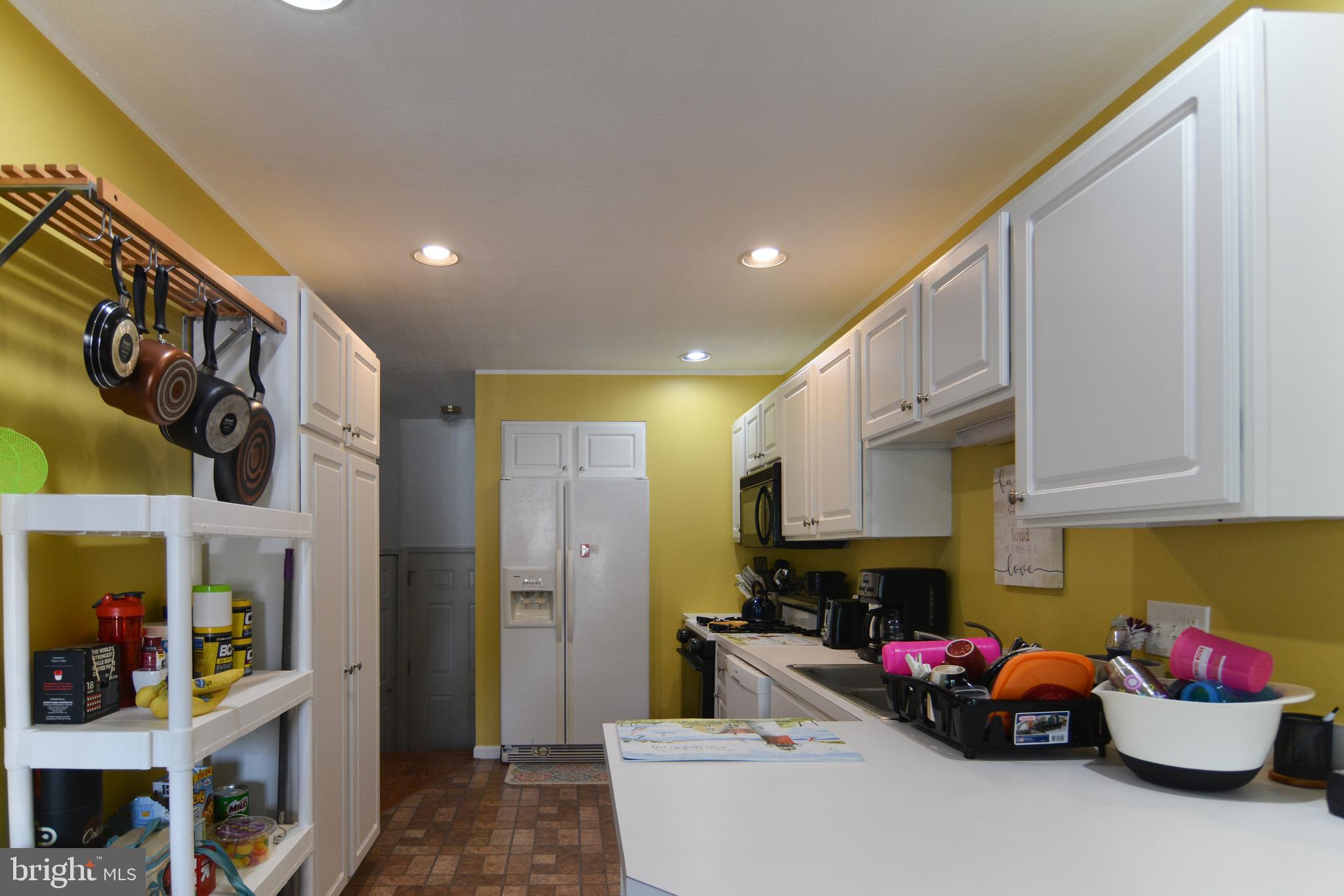 113 Oak Ridge Lane Dallastown, PA 17313 - Photo 13 of 39 Gallery Image 13