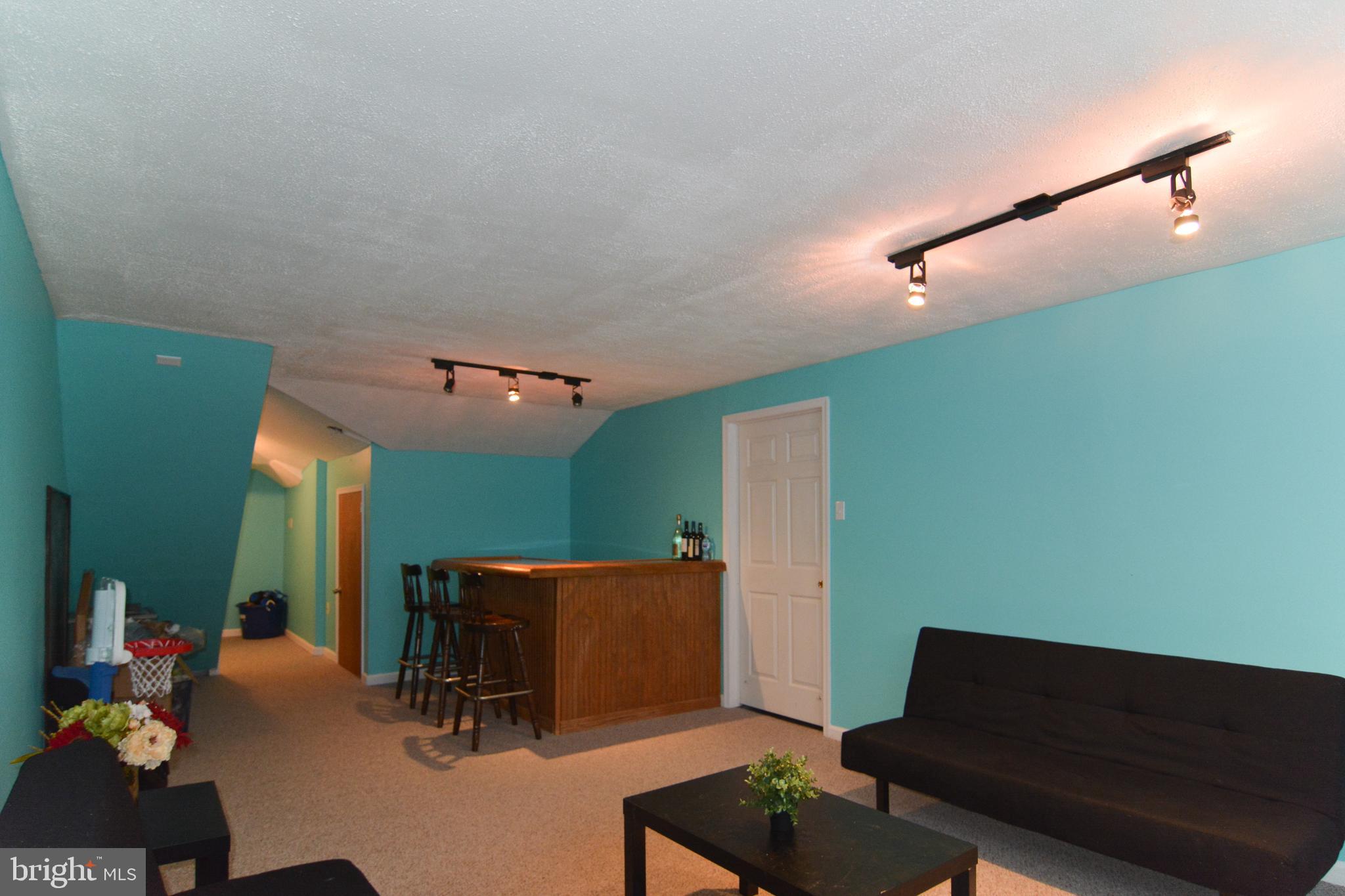 113 Oak Ridge Lane Dallastown, PA 17313 - Photo 34 of 39 Gallery Image 34