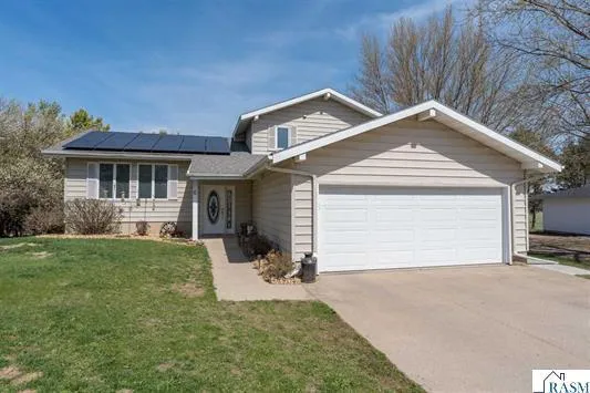 $314,900 | 6 Learig Lane, St. James, MN 56081