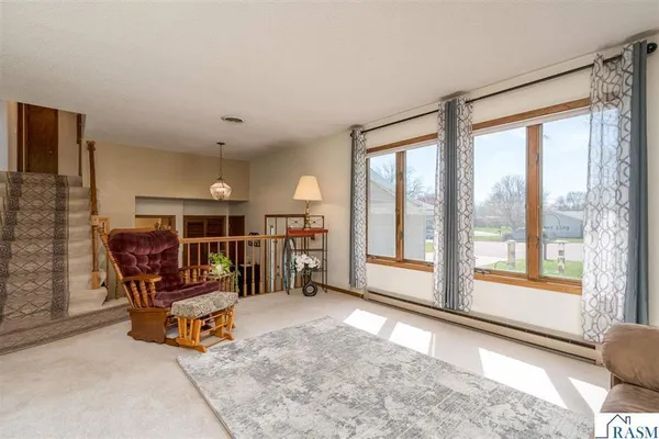 $314,900 | 6 Learig Lane, St. James, MN 56081