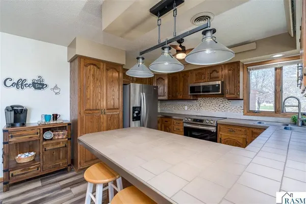 $314,900 | 6 Learig Lane, St. James, MN 56081