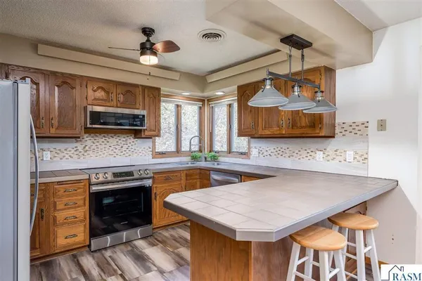 $314,900 | 6 Learig Lane, St. James, MN 56081