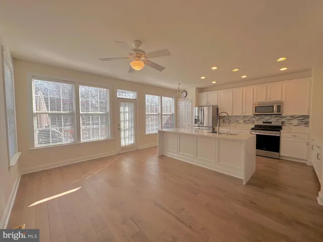 $3,500 | 21354 Shady Wood Terrace, Broadlands, VA 20148