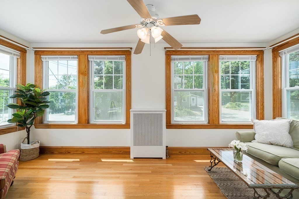 17 Topsfield Road Ipswich, MA 01938 - Photo 5 of 26